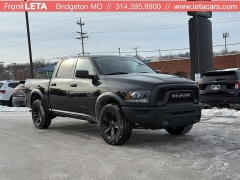  2024 Ram 1500 Classic Warlock 4x4 Crew Cab 5'7