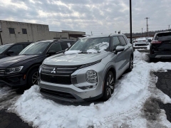 Used 2025  Mitsubishi Outlander SE FWD at Dime Down by Frank Leta near Bridgeton&comma; MO