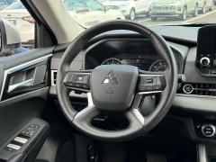 Used 2024 Mitsubishi Outlander SE S-AWC at Dime Down by Frank Leta near Bridgeton, MO