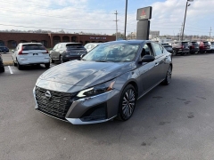 Used 2025  Nissan Altima SV FWD at Dime Down by Frank Leta near Bridgeton&comma; MO