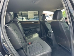 Used 2025  Volkswagen Atlas 2&period;0T SE w&sol;Technology 4MOTION at Dime Down by Frank Leta near Bridgeton&comma; MO