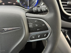 Used 2024  Chrysler Pacifica Touring L FWD at Dime Down by Frank Leta near Bridgeton&comma; MO