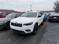 Used 2023  Jeep Cherokee Altitude Lux 4x4 at Dime Down by Frank Leta near Bridgeton&comma; MO