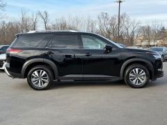 Used 2025  Nissan Pathfinder SL 4WD at Dime Down by Frank Leta near Bridgeton&comma; MO