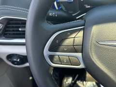 Used 2023  Chrysler Pacifica Hybrid Limited FWD at Dime Down by Frank Leta near Bridgeton&comma; MO