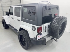 Used 2017  Jeep Wrangler Unlimited 4d Convertible Sahara at NEXCAR near Spring&comma; TX