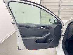 Used 2017  Volkswagen Jetta 4d Sedan SEL at NEXCAR near Spring&comma; TX