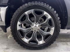 Used 2019  Ram 1500 4WD Crew Cab Longhorn at NEXCAR near Spring&comma; TX