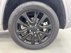 Used 2019  Jeep Grand Cherokee 4d SUV 4WD Laredo Altitude at NEXCAR near Spring, TX