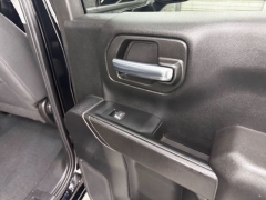 Used 2022  Chevrolet Silverado 1500 4WD Crew Cab 147" Custom at NEXCAR near Spring&comma; TX