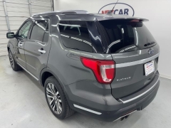 Used 2018  Ford Explorer 4d SUV 4WD Platinum at NEXCAR near Spring&comma; TX