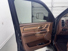 Used 2019  Ram 1500 4WD Crew Cab Longhorn at NEXCAR near Spring&comma; TX