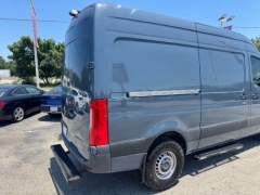 Used 2019  Mercedes-Benz Sprinter 2500 Crew Van 144" WB High Roof 9100 GVW V6 at NEXCAR near Spring&comma; TX
