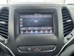 Used 2019  Jeep Cherokee 4d SUV FWD Latitude Plus 3&period;2L at NEXCAR near Spring&comma; TX