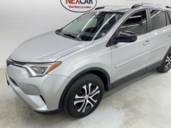 Used 2018  Toyota RAV4 4d SUV FWD LE at NEXCAR near Spring&comma; TX