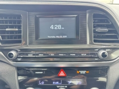 Used 2020  Hyundai Elantra 4d Sedan SE at NEXCAR near Spring, TX