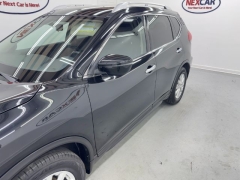 Used 2017  Nissan Rogue 4d SUV FWD SV at NEXCAR near Spring&comma; TX