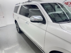 Used 2021  Ford Expedition Max Platinum 4x4 at NEXCAR near Spring, TX