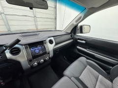 Used 2016  Toyota Tundra 2WD CrewMax SR5 4.6L at NEXCAR near Spring, TX