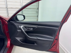 Used 2017  Nissan Altima 4d Sedan 2&period;5L SV at NEXCAR near Spring&comma; TX