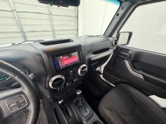 Used 2017  Jeep Wrangler Unlimited 4d Convertible Sahara at NEXCAR near Spring&comma; TX