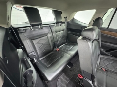 Used 2024  Volkswagen Atlas 2&period;0T SE w&sol;Technology FWD at NEXCAR near Spring&comma; TX