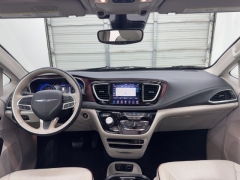 Used 2020  Chrysler Pacifica 4d Wagon Limited at NEXCAR near Spring, TX