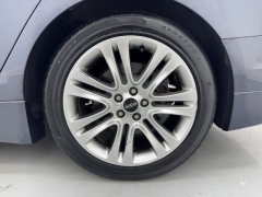 Used 2013  Lincoln MKZ 4d Sedan FWD V6 at NEXCAR near Spring&comma; TX