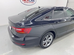 Used 2019  Volkswagen Jetta 4d Sedan 1&period;4T R-Line at NEXCAR near Spring&comma; TX