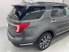 Used 2018  Ford Explorer 4d SUV 4WD Platinum at NEXCAR near Spring&comma; TX
