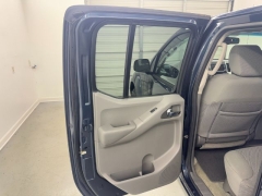 Used 2017  Nissan Frontier 2WD Crew Cab SV at NEXCAR near Spring&comma; TX