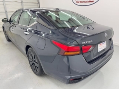 Used 2022  Nissan Altima 2.5 SV Sedan at NEXCAR near Spring, TX