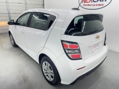 Used 2017  Chevrolet Sonic 4d Hatchback LT w/1FL at NEXCAR near Spring, TX