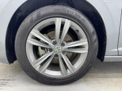 Used 2019  Volkswagen Jetta 4d Sedan 1&period;4T R-Line at NEXCAR near Spring&comma; TX