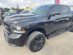 Used 2017  Ram 1500 4WD Crew Cab Night at NEXCAR near Spring, TX
