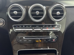 Used 2019  Mercedes-Benz GLC-Class 4d SUV GLC300 at NEXCAR near Spring&comma; TX