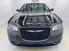 Used 2018  Chrysler 300 4d Sedan RWD Touring at NEXCAR near Spring&comma; TX