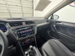 Used 2022  Volkswagen Tiguan 2.0T SE FWD at NEXCAR near Spring, TX