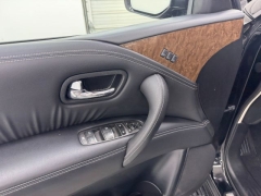 Used 2017  INFINITI QX80 4d SUV RWD at NEXCAR near Spring&comma; TX