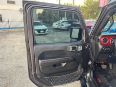 Used 2018  Jeep Wrangler Unlimited 4d SUV 4WD Rubicon at NEXCAR near Spring, TX