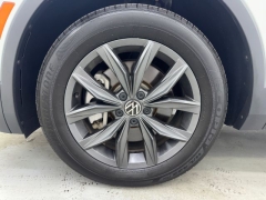 Used 2022  Volkswagen Tiguan 2.0T SE FWD at NEXCAR near Spring, TX