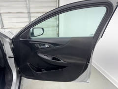 Used 2021  Chevrolet Malibu 4dr Sdn LT at NEXCAR near Spring&comma; TX