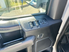 Used 2018  Ford F-150 4WD SuperCrew Platinum 5 1/2 at NEXCAR near Spring, TX