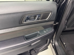 Used 2018  Ford Explorer XLT 4WD at NEXCAR near Spring&comma; TX