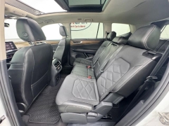 Used 2024  Volkswagen Atlas 2&period;0T SE w&sol;Technology FWD at NEXCAR near Spring&comma; TX