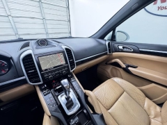 Used 2016  Porsche Cayenne 4d SUV at NEXCAR near Spring&comma; TX