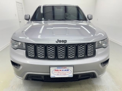 Used 2019  Jeep Grand Cherokee 4d SUV 4WD Laredo Altitude at NEXCAR near Spring, TX