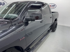 Used 2017  Ram 1500 4WD Crew Cab Night at NEXCAR near Spring&comma; TX