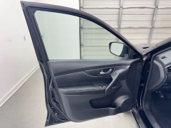 Used 2017  Nissan Rogue 4d SUV FWD SV at NEXCAR near Spring&comma; TX