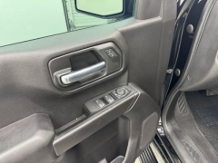 Used 2022  Chevrolet Silverado 1500 2WD Crew Cab 147" Custom at NEXCAR near Spring&comma; TX